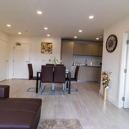 Virexxa Bedford Centre - Executive Suite - 2Bed Flat With Free Parking & Gym Esterno foto